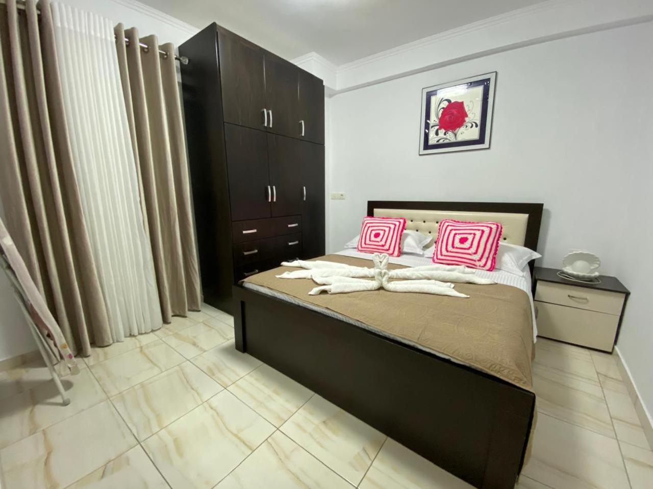 Olive Tree Apartment Saranda Dış mekan fotoğraf